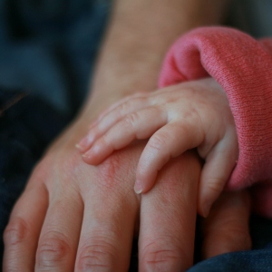 baby and dads hands 